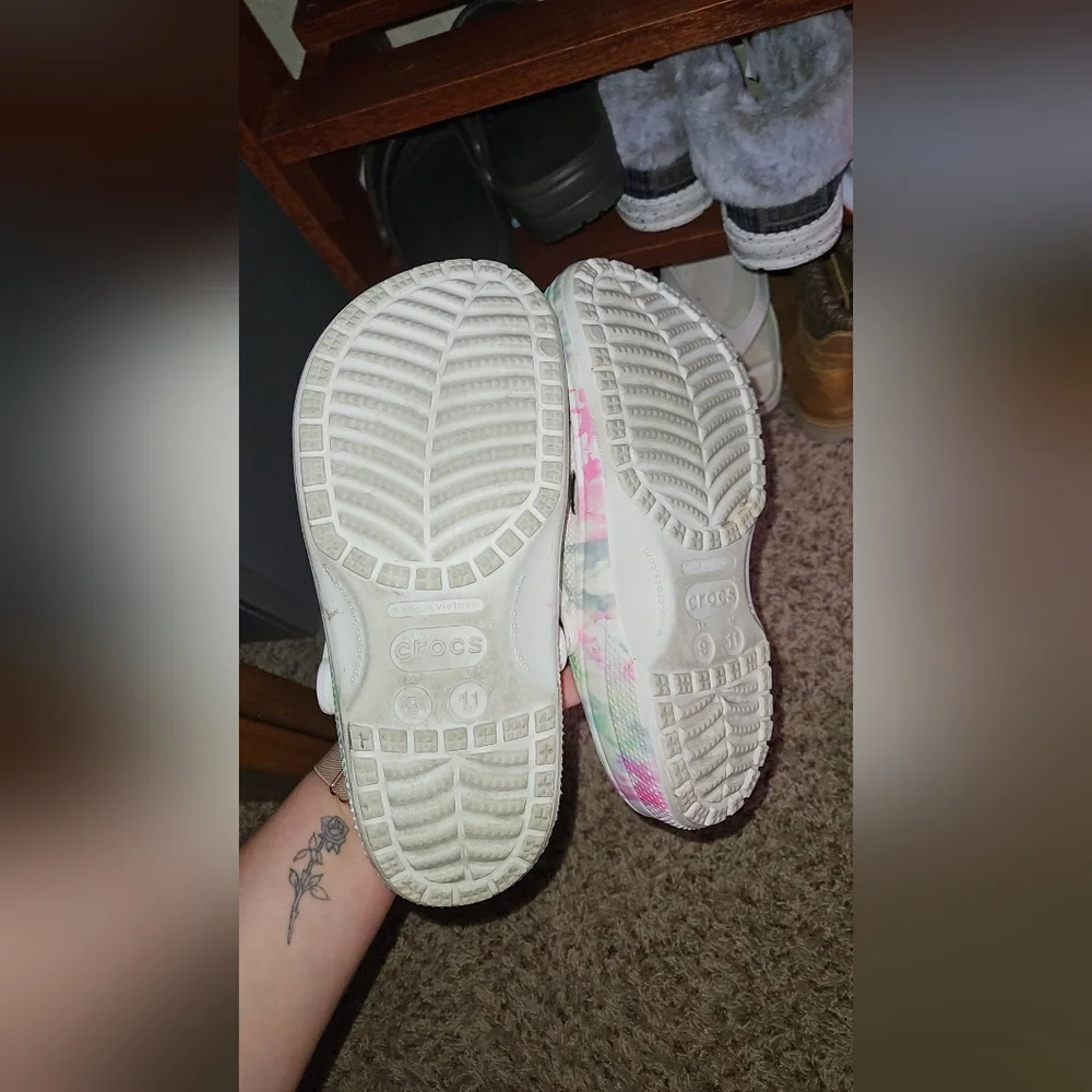 Crocs - Picture 2 of 2